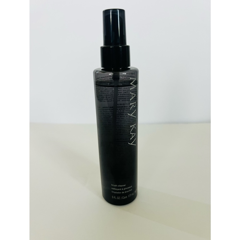 Mary Kay Makeup Brush Cleaner